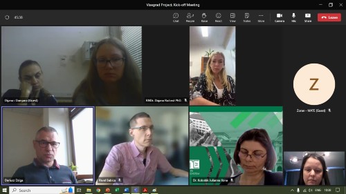The graphic shows photos of meeting participants on the "teams" platform
