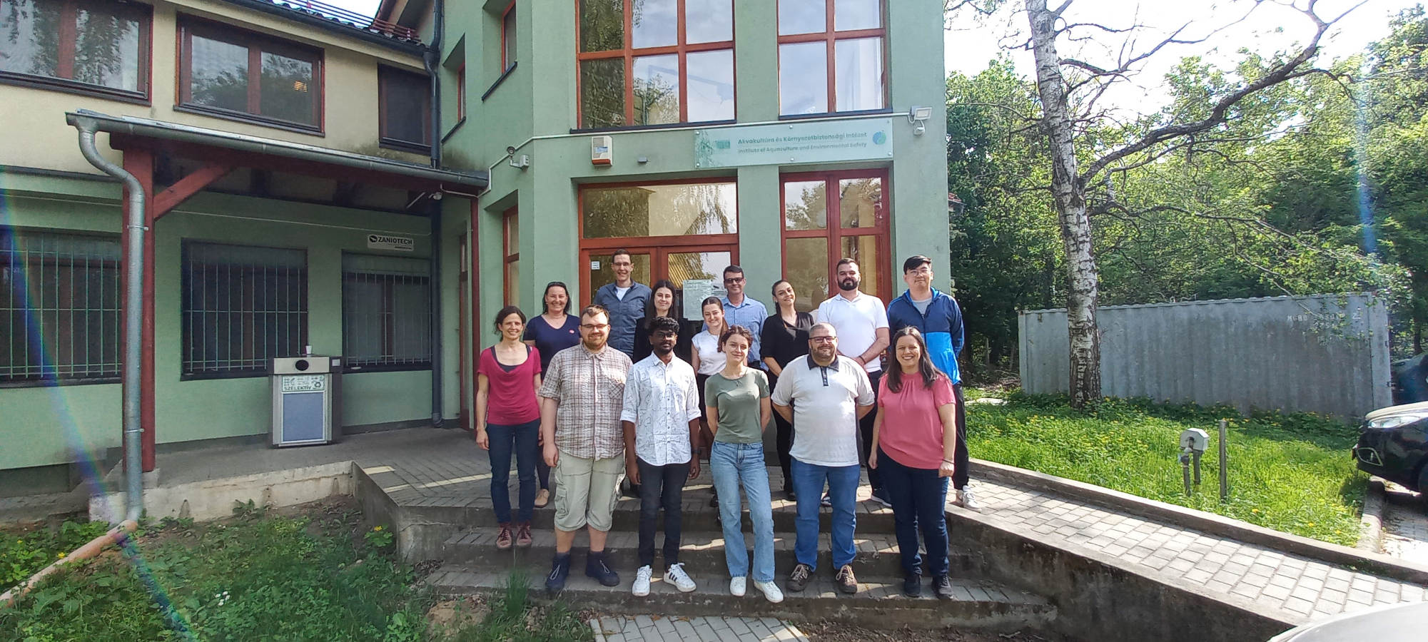 Photo of group of participants of the workshop2 meeting.